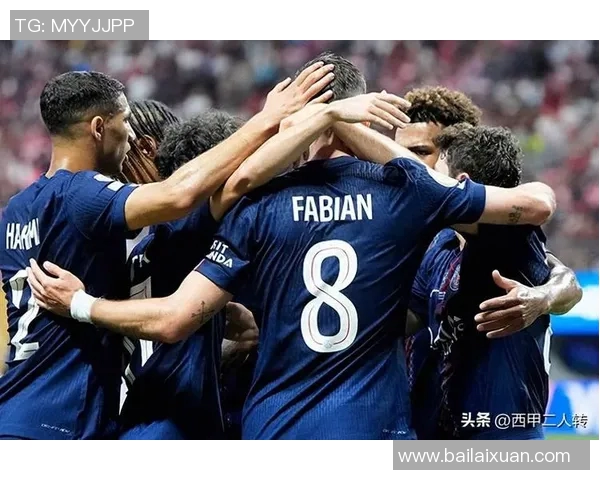 巴黎圣日耳曼2比1战胜巴塞罗那,首回合领先优势确立 巴黎圣日耳曼2比1战胜巴塞罗那,首回合领先优势确立